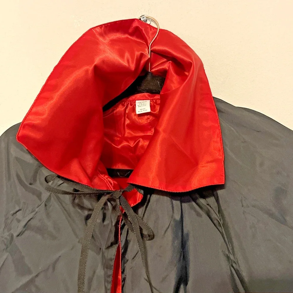 1987 Hallmark Vampire Halloween Dracula Cape Costume Reversible Satin Vitg H19